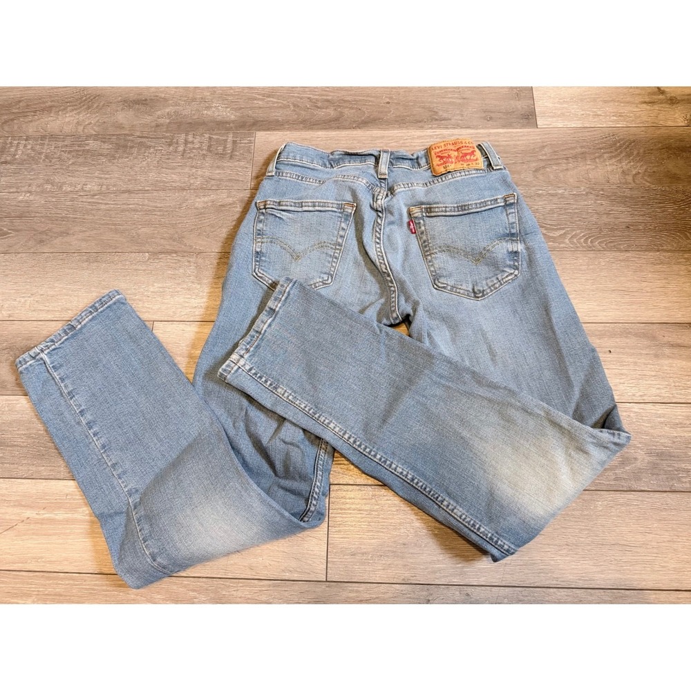 Levis 514 Jeans Womens‎ W28 L32 Straight Leg Medium Wash Classic Denim